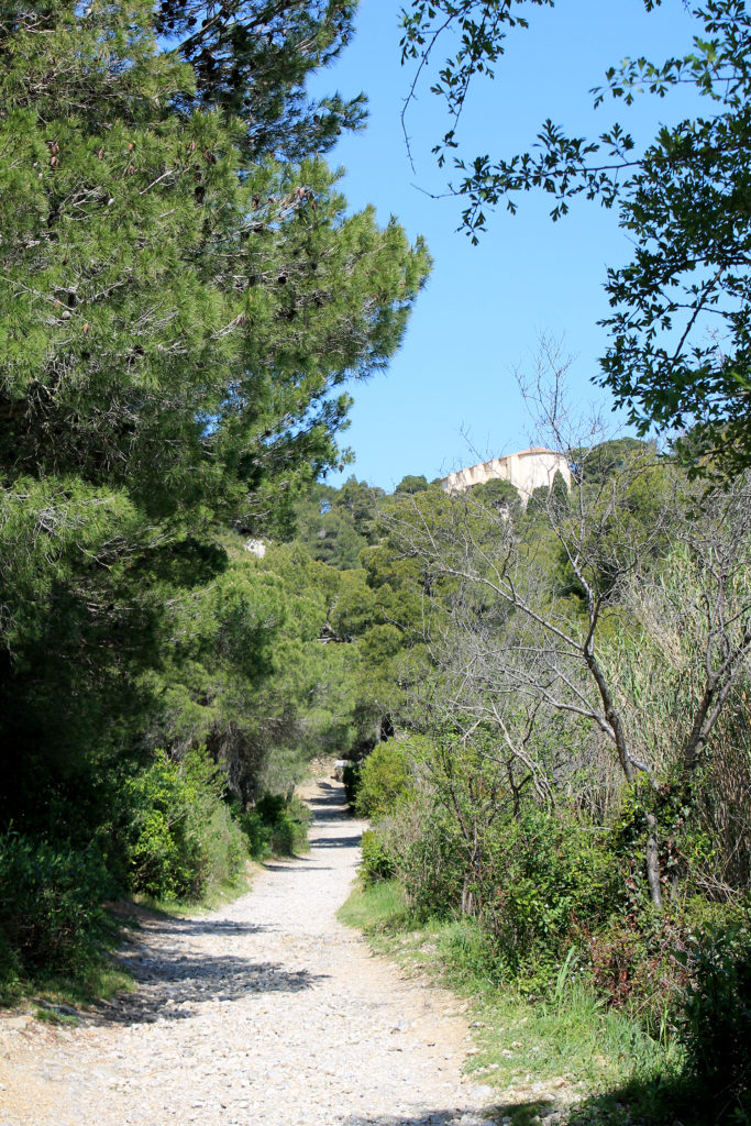 Cimetière marin - Gruissan - Article de voyage by Drawingsandthings