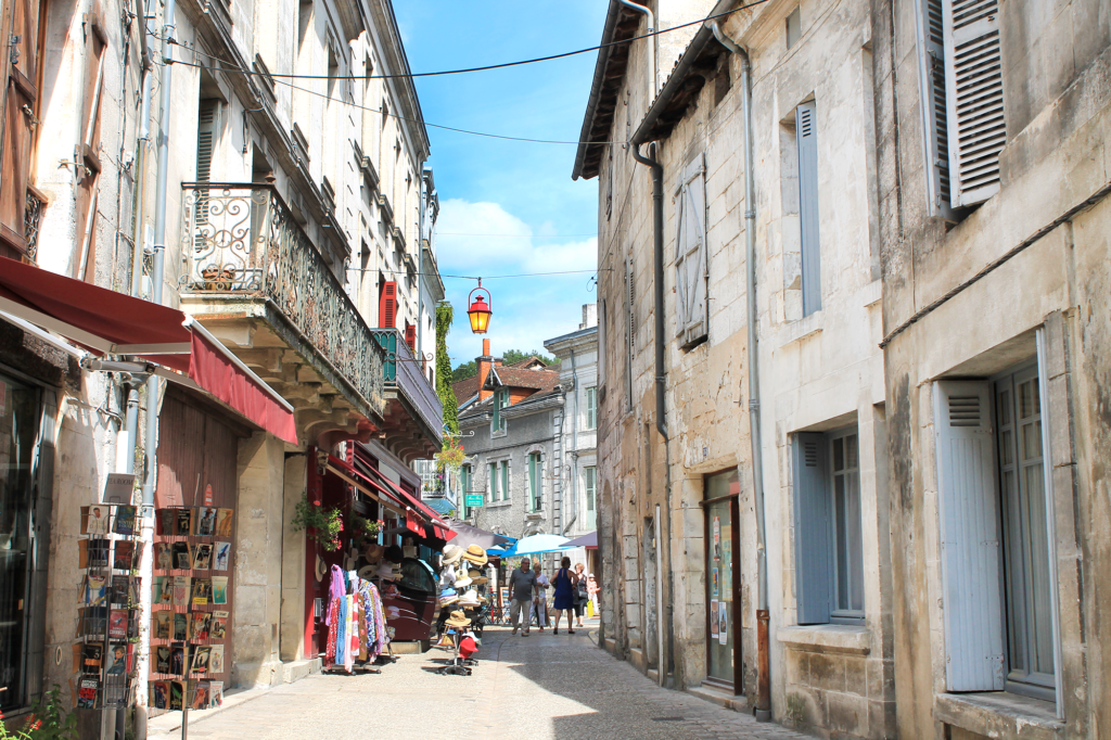 Brantome_Drawingsandthings_perigord-dordogne_1