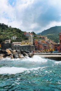 Cinque-terre-Voyager-en-Italie_by-Drawingsandthings