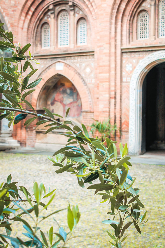 GUIDE DE VOYAGE TOURISTIQUE BOLOGNE visual data 4