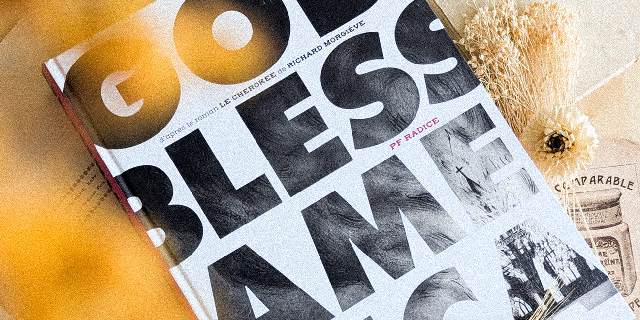 Couverture de God Bless America, roman graphique en noir et blanc